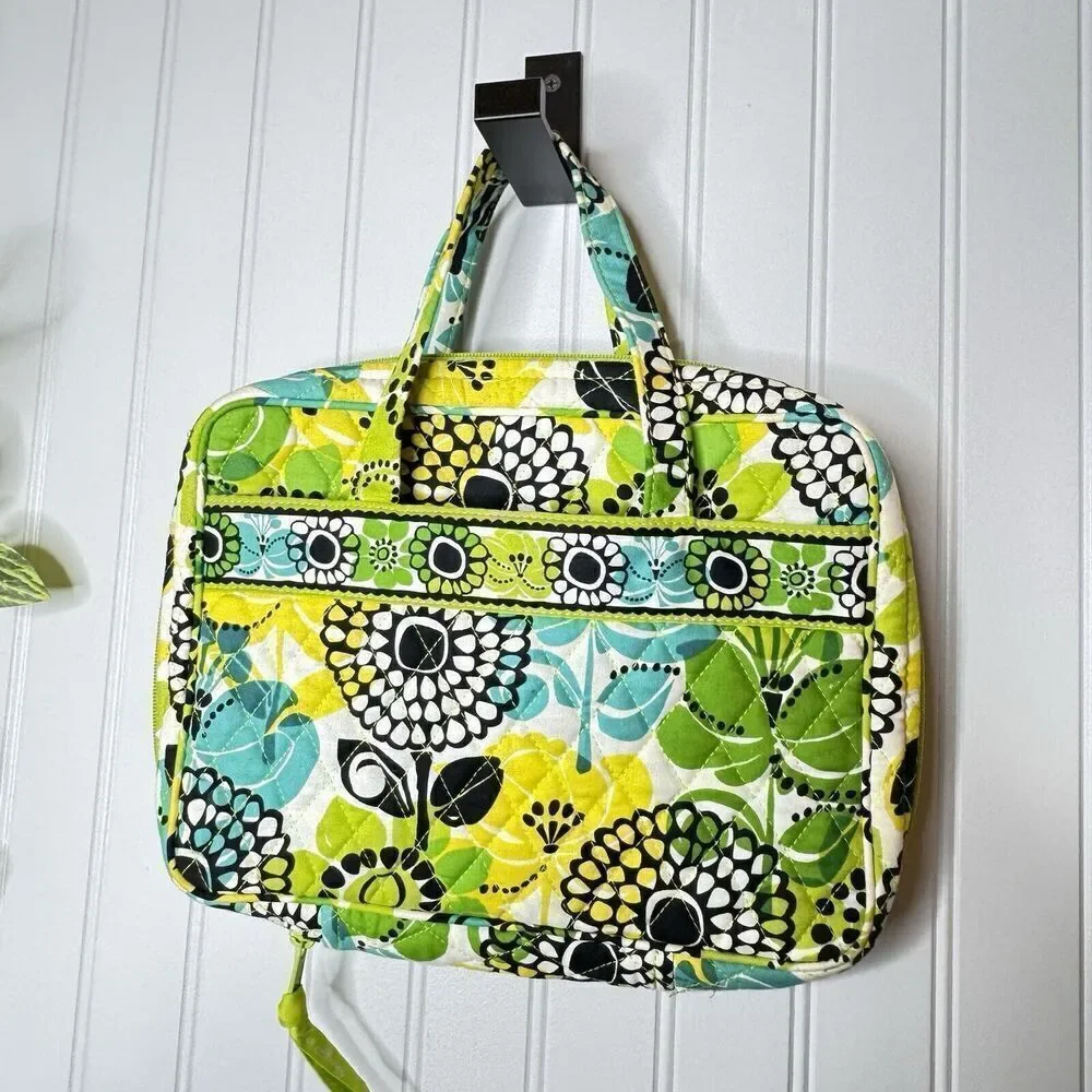 VERA BRADLEY Lime's Limes Up Good Book Bible Cover Floral Green Yellow Teal